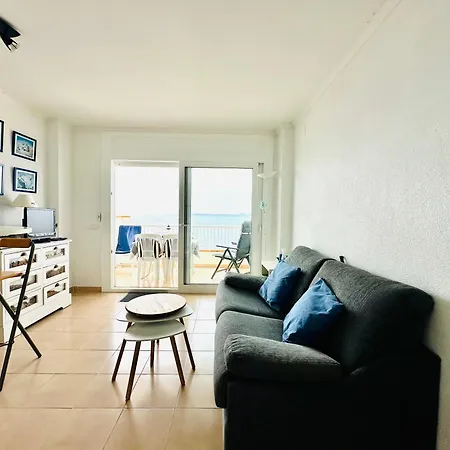Apartment Mediterraneo B 2-6 2048 Roses